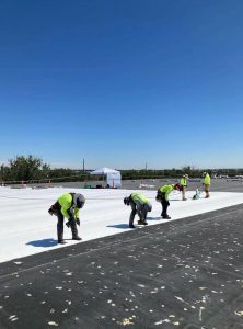 Why Businesses Trust a Professional Commercial Roof Installation Company in Richland